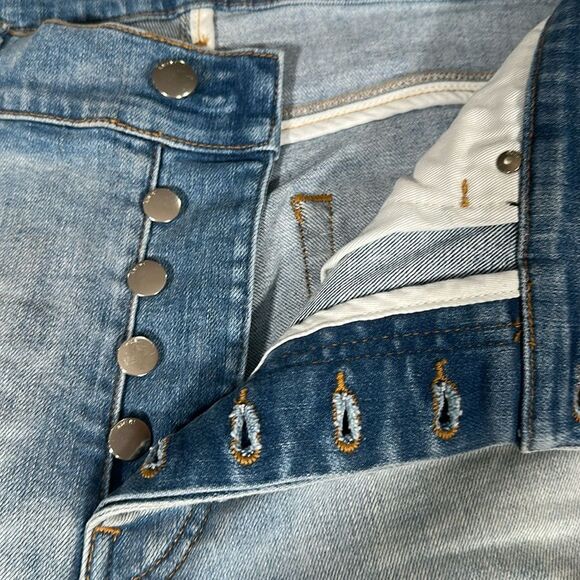 NWT! Amiri Bandana MX1 Jean in light indigo! - Picture 8 of 8